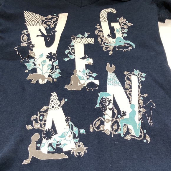 VEGAN Redefine Your Mind Activewear Blue V neck T shirt with VEGAN Graphic Small - Picture 8 of 14